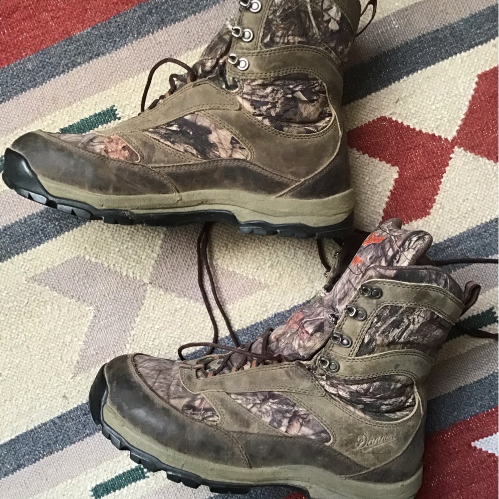 Danner Mens sz 10.5 camo thinsulate hunting boots